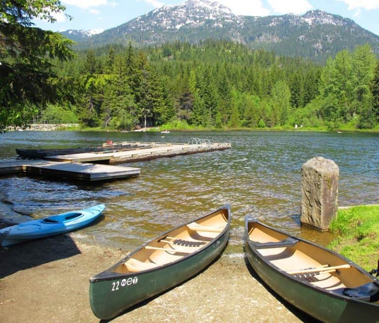 paddling-the-river-of-golden-dreams-whistler
