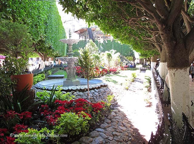 Guanajuato Theater Juarez - Jardin Union