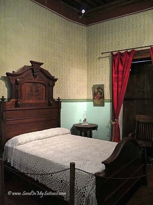 A bedroom in Diego's house