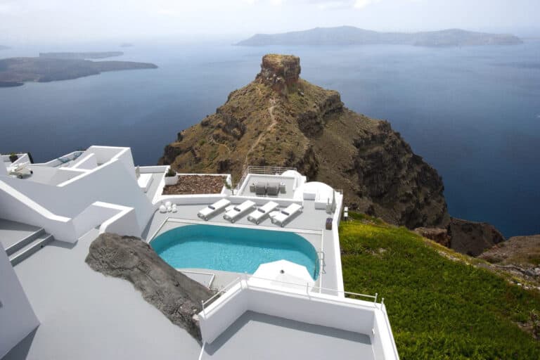 Grace Santorini Review