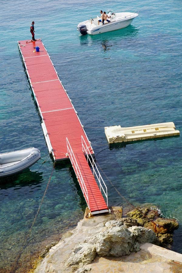 Hotel Vistabella waterskiing