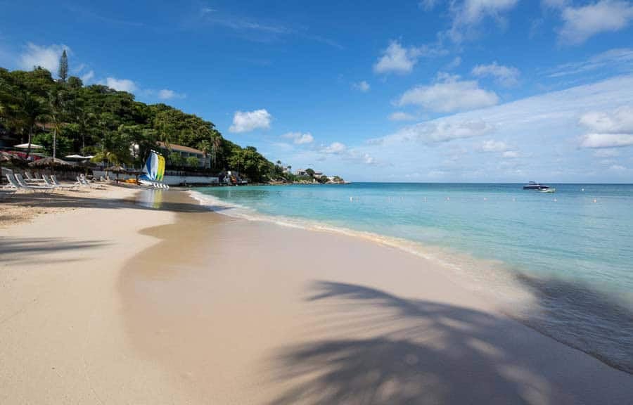 Beaches in Antigua: Blue Waters Resort