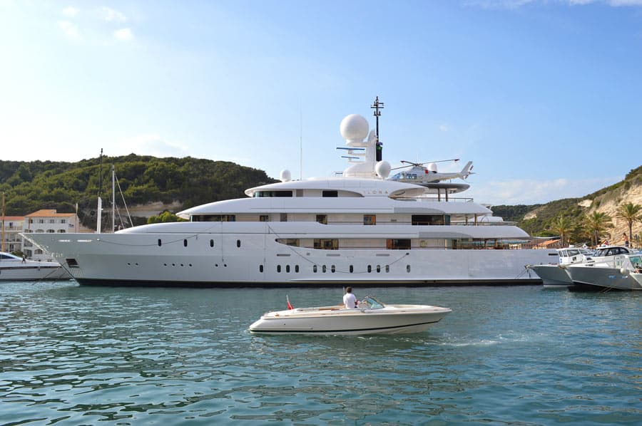 Yacht di lusso in Corsica