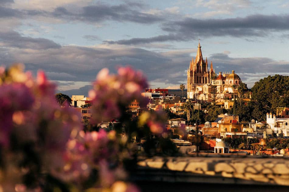 Luna has beautiful views of the pink Parroquia San Miguel de Allende church