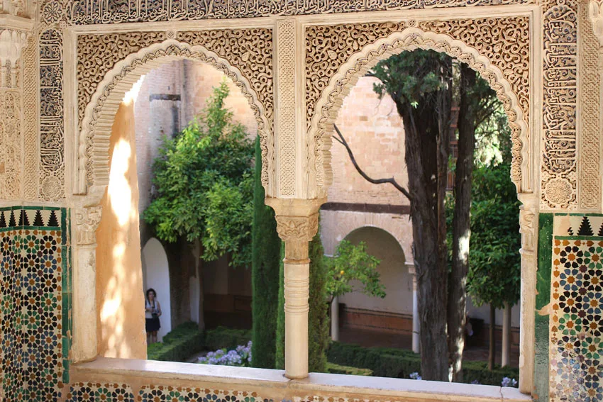 Alhambra-Granada.jpg.webp