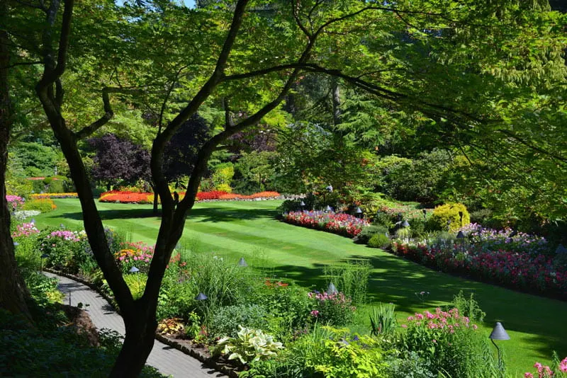 6 Gorgeous Gardens To Visit Near Victoria