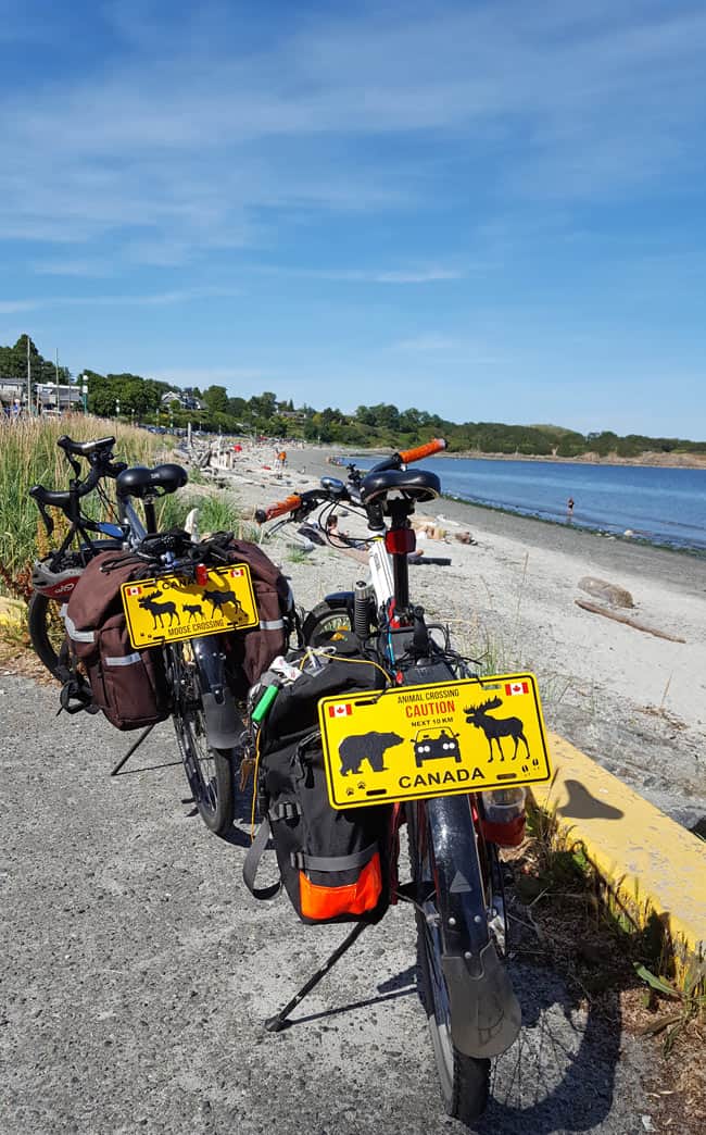 A walk by Willows Beach: One of the top things to do in Victoria, BC
