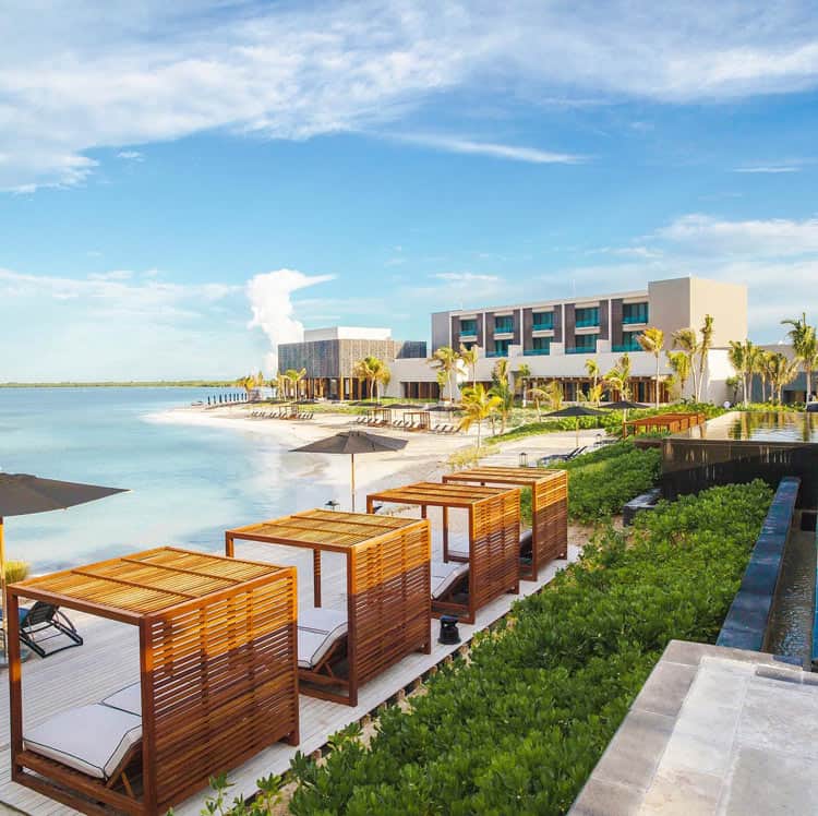 NIZUC Resort and Spa is one of the resorts in Cancun.