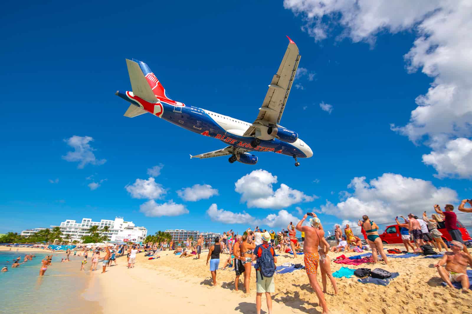 Plane landing at Maho Beach
