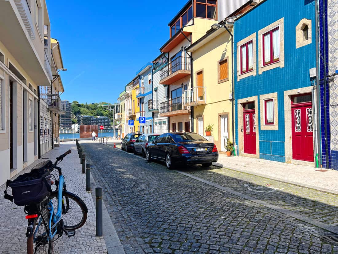 Colorful buildings near Gaia
