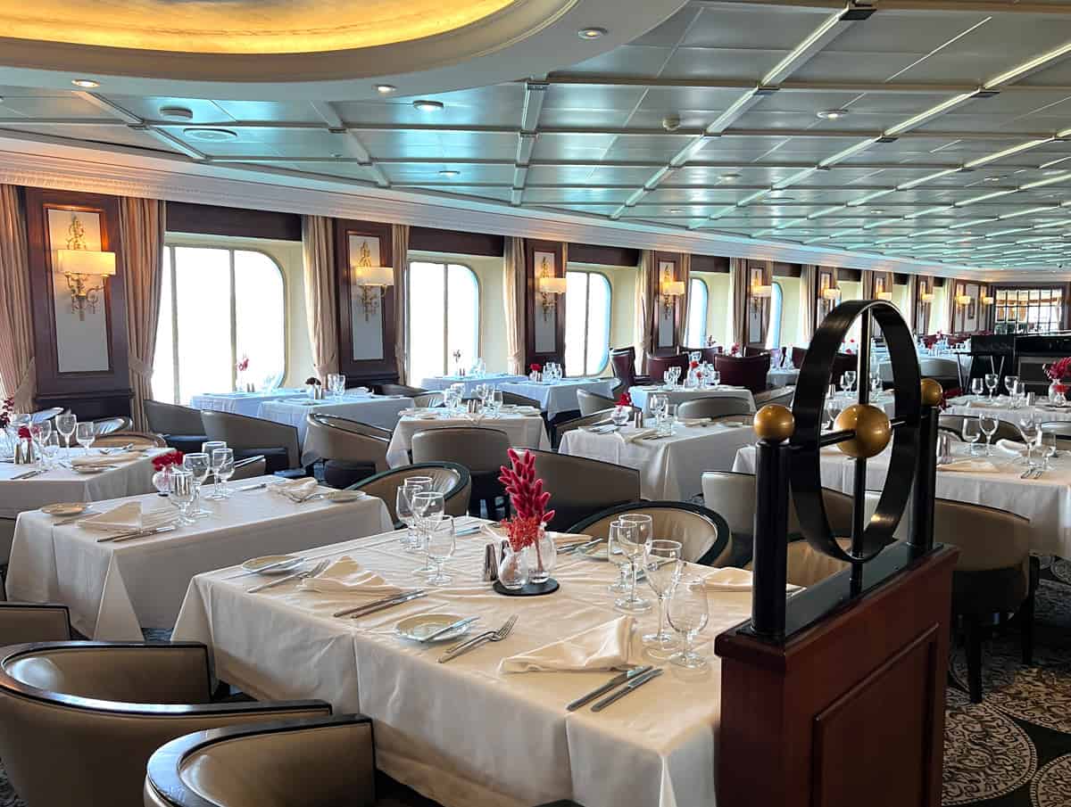 Azamara Quest's main restaurant (Discoveries) features open-seating dining in a warm traditional setting.