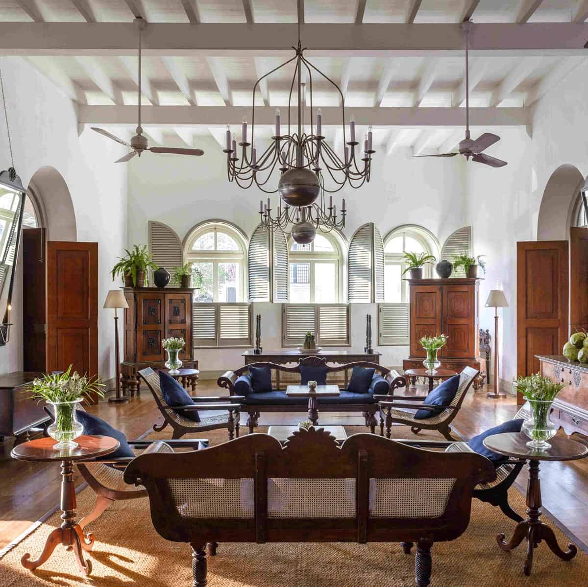Old-world elegance, Amangalla style – soaring ceilings, antique furniture and plenty of colonial charm